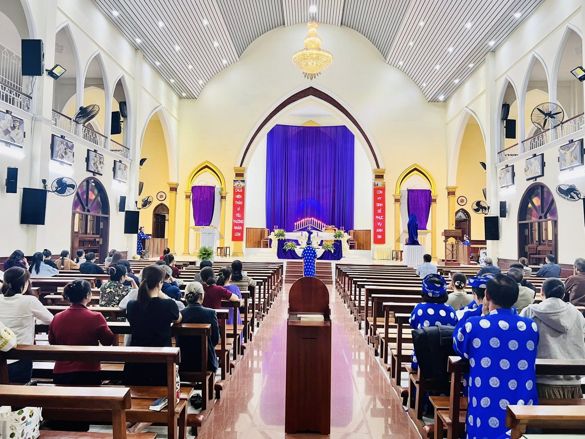 Mùa Chay và Tuần Thánh